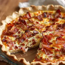 How to Make a Delicious Bacon and Cheese Quiche