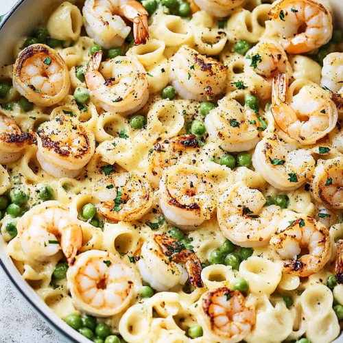 Creamy White Cheddar Shells with Shrimp and Peas Recipe