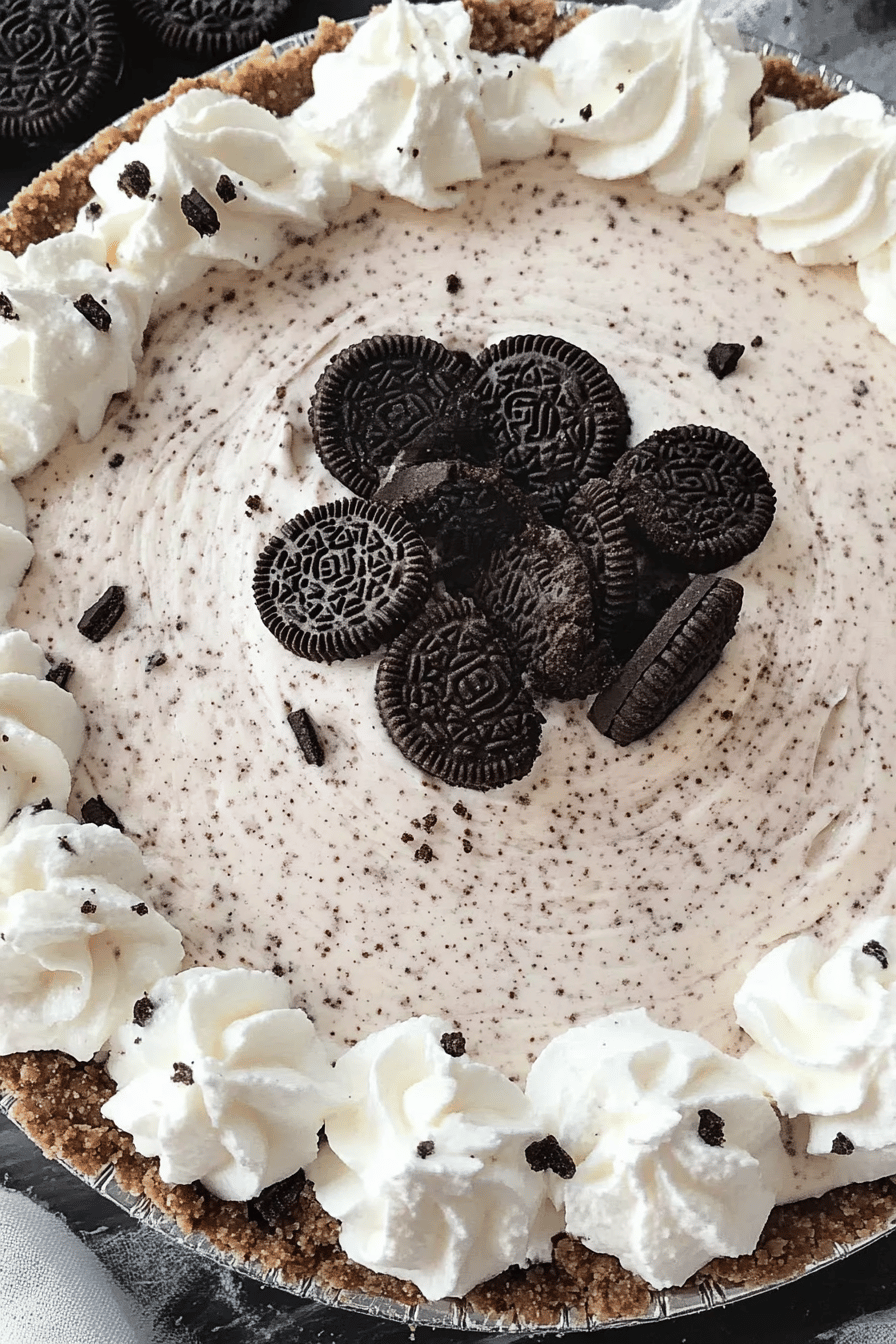 Easy No-Bake Oreo Cream Pie Final Dish Presentation