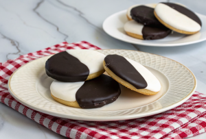 Black and White CookiesNew