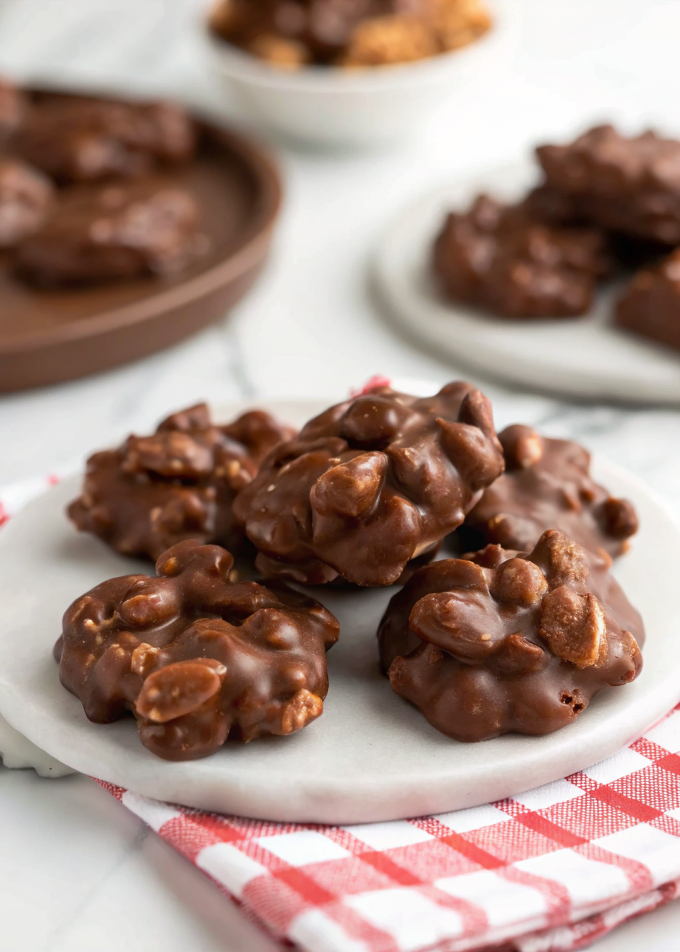 Slow Cooker Peanut ClustersNew